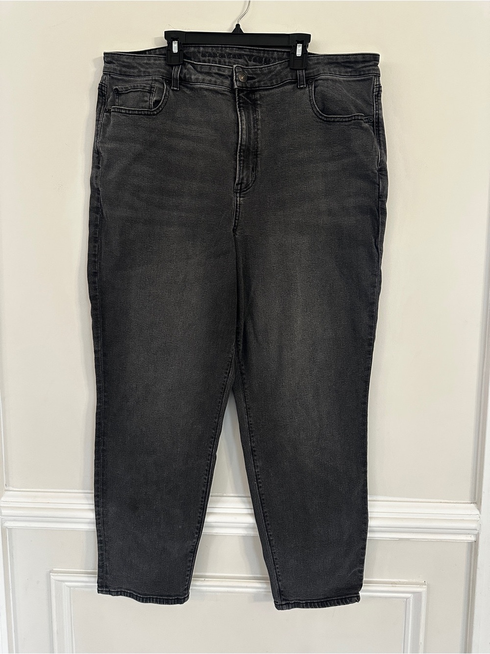 American Eagle Mom Jean Dark Gray Stretch Jeans women’s size 20